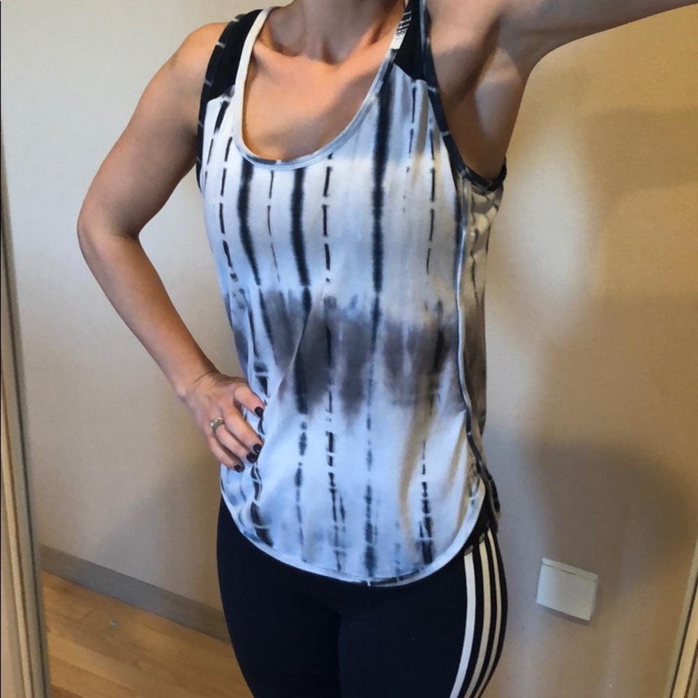 Small gym tank top